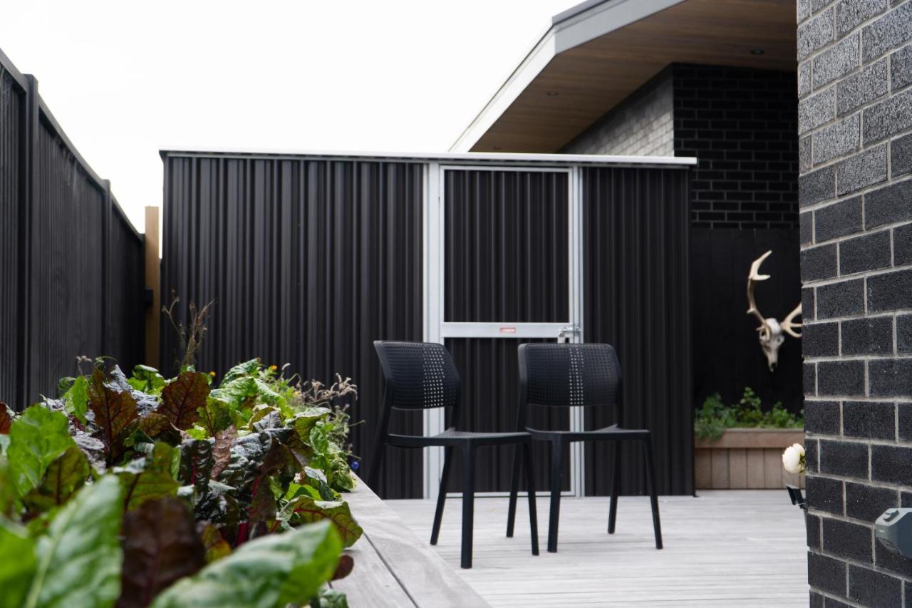 The Snow Sport Studio Villa Wanaka Exterior photo